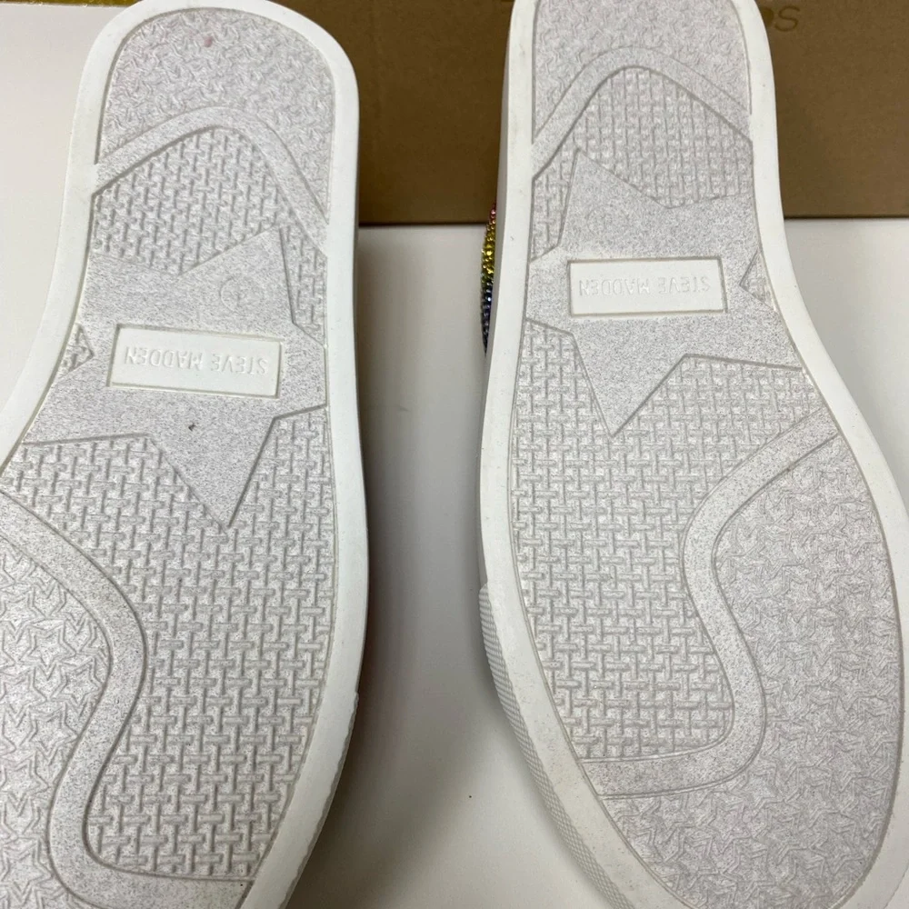 Steve Madden Star Sneakers - Picture 3 of 7
